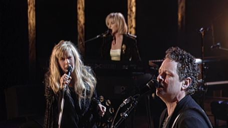 Station based on Fleetwood Mac - The Chain (Live at Warner Brothers Studios, Burbank, 1997)