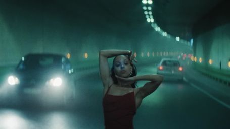 Station based on FKA twigs - Striptease