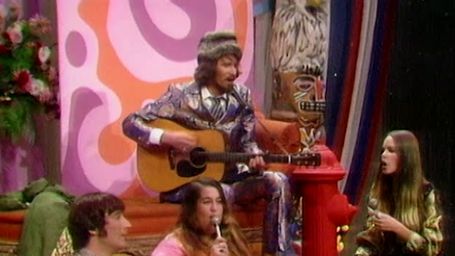 Station based on The Mamas & The Papas - California Dreamin' (Live On The Ed Sullivan Show, September 24, 1967)