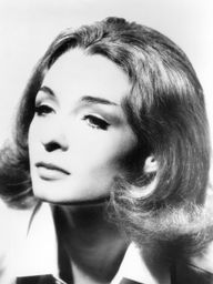 Carrie Nye