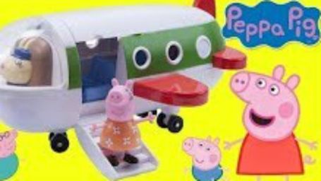 Peppa Pig Holiday Plane Vacation Visiting Friends and Family Pretend Play!