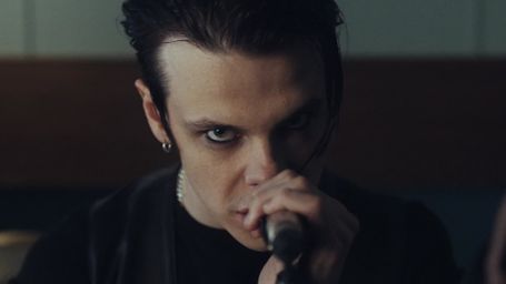 Station based on YUNGBLUD - Zombie
