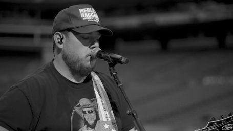 Station based on Luke Combs - Going, Going, Gone (Official Acoustic Video)
