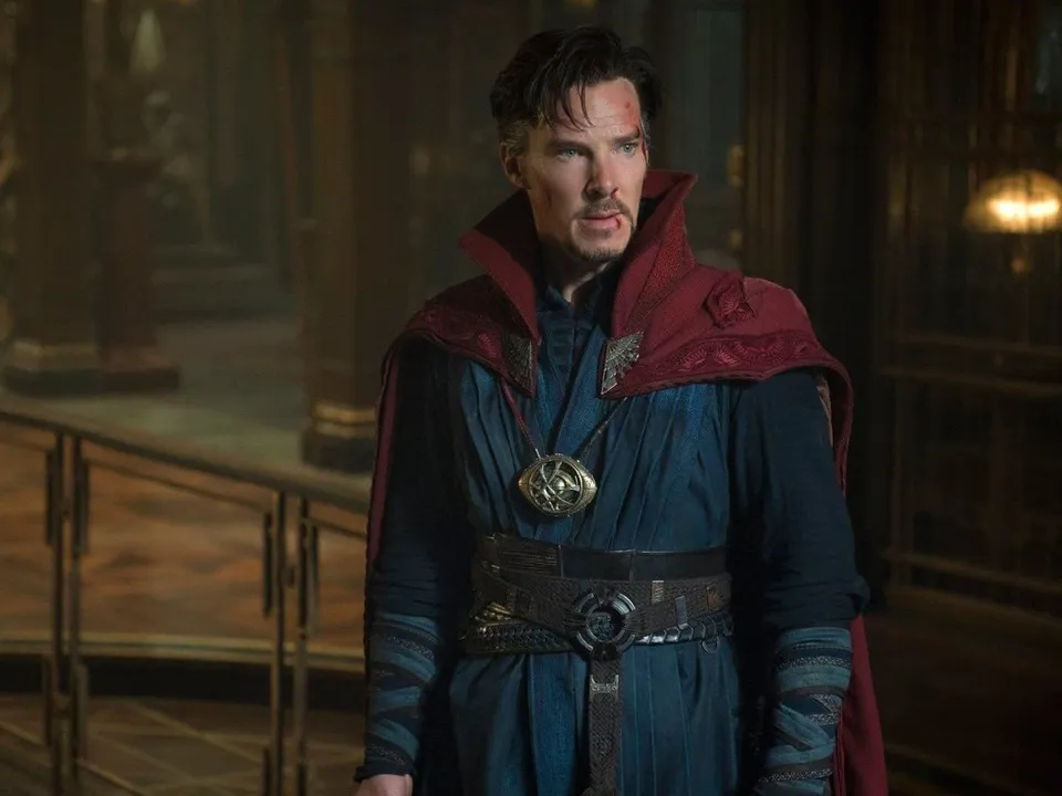 Doctor Strange (2016)