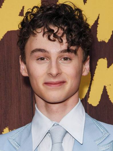 How to watch and stream Wyatt Oleff movies and TV shows