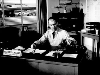 How to watch and stream Strategic Air Command - 1955 on Roku