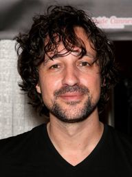 Thomas Ian Nicholas