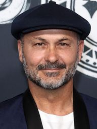 Steve Bastoni