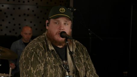 Station based on Luke Combs - Little Country Boys (Live)