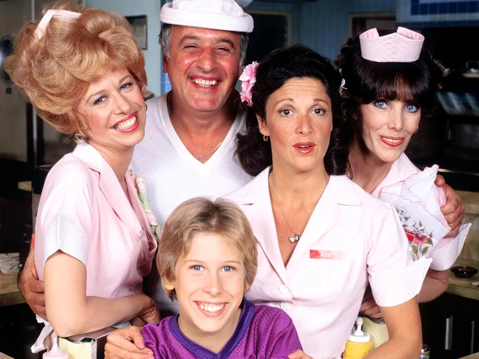 How to watch and stream Alice - 1976-1985 on Roku