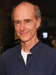 Finbar Lynch
