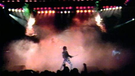 Station based on Queen - We Will Rock You (Live / Fast Version)