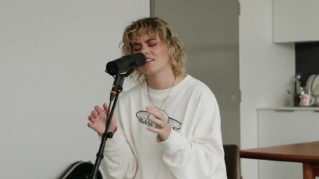 Station based on Hillsong UNITED - Oceans (Where Feet May Fail)
