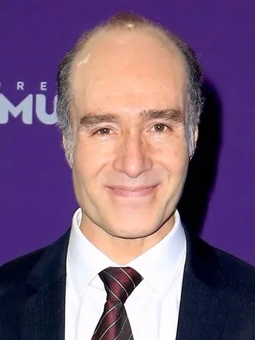 Amigos Por Siempre Cast: Photo of Odiseo Bichir