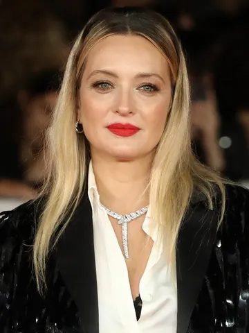 Bastards of Pizzofalcone Cast: Photo of Carolina Crescentini