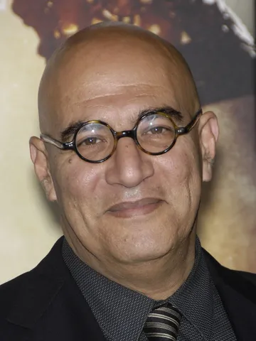 Riviera Cast: Photo of Yigal Naor