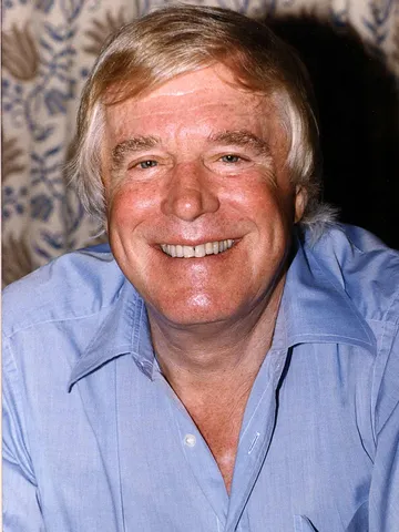 Banacek Cast: Photo of George Peppard