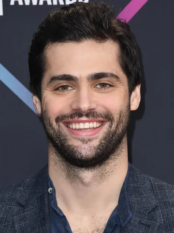 Why Women Kill Cast: Photo of Matthew Daddario