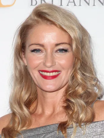 The House of Eliott Cast: Photo of Louise Lombard
