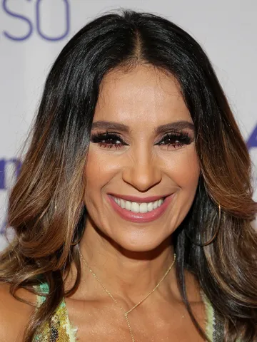La Casa de al Lado (bingeable) Cast: Photo of Catherine Siachoque