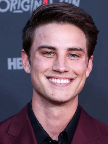 I Am Frankie Cast: Photo of Carson Rowland