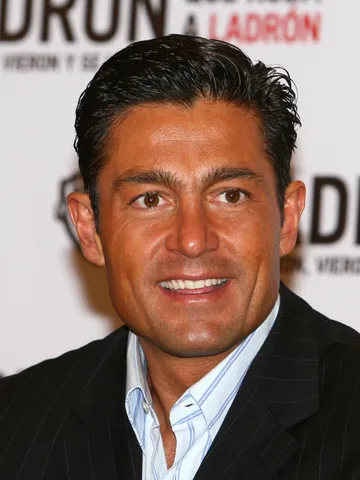 Alborada Cast: Photo of Fernando Colunga